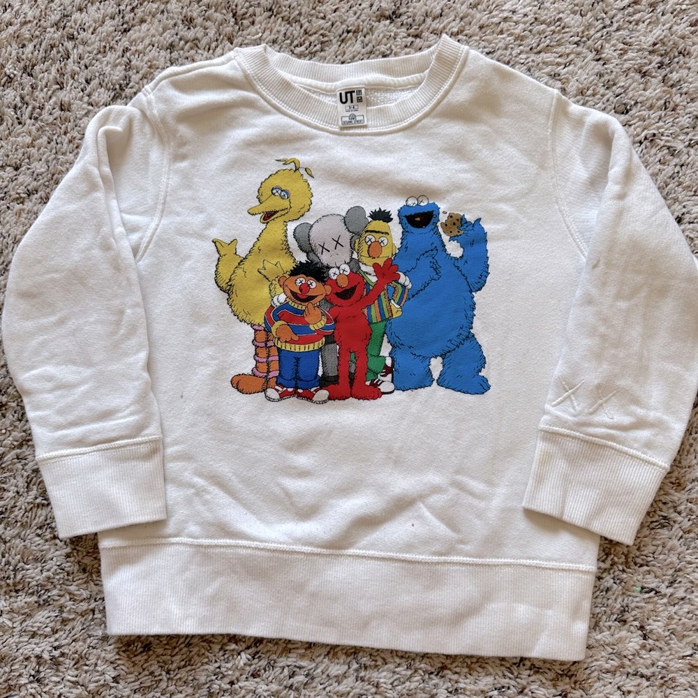 Kaws x Sesame Street x Uniqlo Toddler Sweater (3-4T)